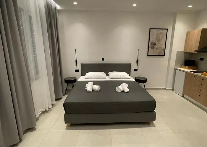 Pnoe Studio, Chania Center